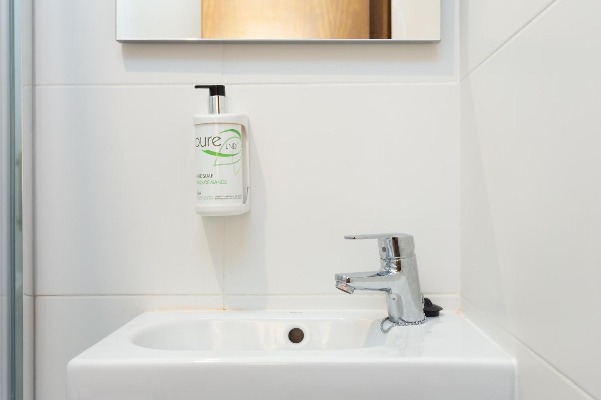 Key Barcelona Housing Apartment Phòng bức ảnh